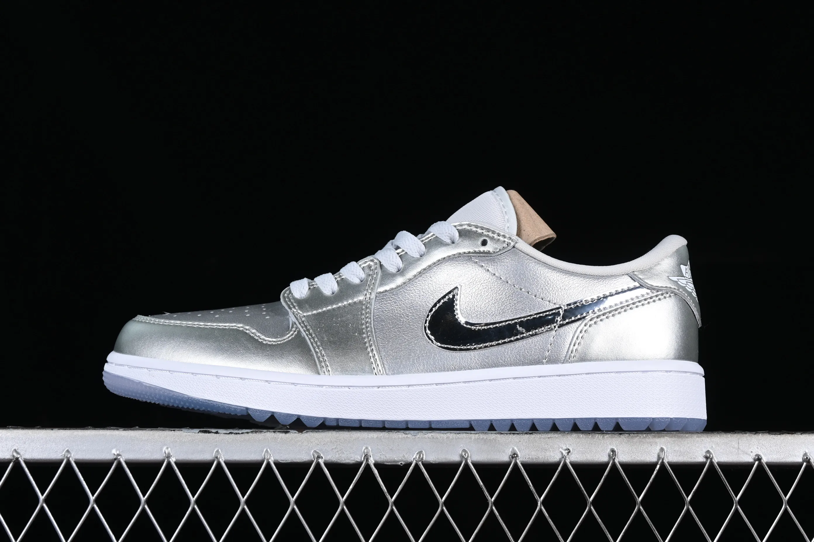 All categories Air Jordan Jordan series basketball shoes Air Jordan 1 Low Air Jordan 1 Low Golf "Gift Giving" AJ1 Joe 1 Golf Silver Low-top cultural and casual sneakers FD6848-001